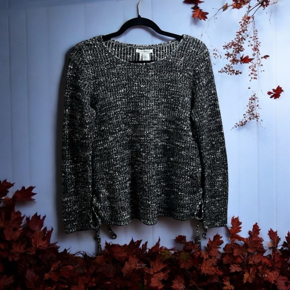 American Eagle Ladies S Black & White Side-Laced Sweater - Picture 16 of 16